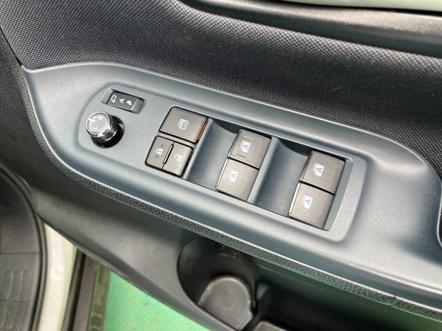 ノア Si 4WD 純正9インチフルセグSDナビTV&バックカメラ 純正11インチフリップダウンモニター 両側パワースライドドア(24枚目)