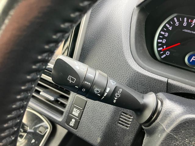 ノア Si 4WD 純正9インチフルセグSDナビTV&バックカメラ 純正11インチフリップダウンモニター 両側パワースライドドア(26枚目)