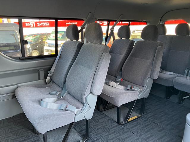 ハイエースワゴン GL 4WD 10人乗り 純正地デジDVDナビTV&バックカメラ イージークローズスライドドア ETC リヤファン&クーラー 社外15インチアルミ(10枚目)