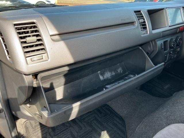 ハイエースワゴン GL 4WD 10人乗り 純正地デジDVDナビTV&バックカメラ イージークローズスライドドア ETC リヤファン&クーラー 社外15インチアルミ(30枚目)