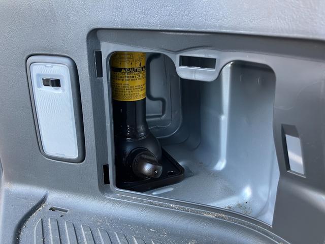 ハイエースワゴン GL 4WD 10人乗り 純正地デジDVDナビTV&バックカメラ イージークローズスライドドア ETC リヤファン&クーラー 社外15インチアルミ(46枚目)