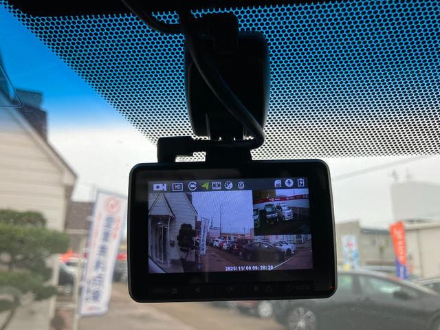 前後ドライブレコーダー（フロント部）