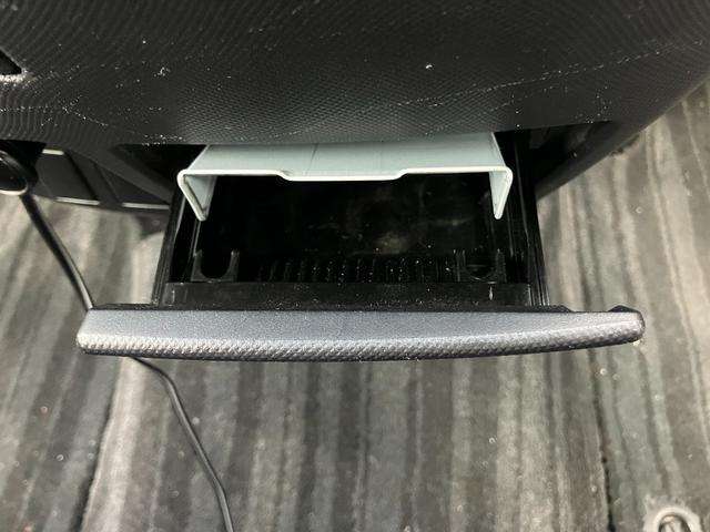 灰皿未使用　禁煙車