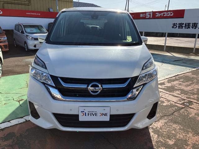 セレナ X VセレクションII 4WD 純正9インチフルセグナビTV アラウンドビューモニター 両側パワースライドドア エマージェンシーブレーキ パーキングアシスト ETC(3枚目)