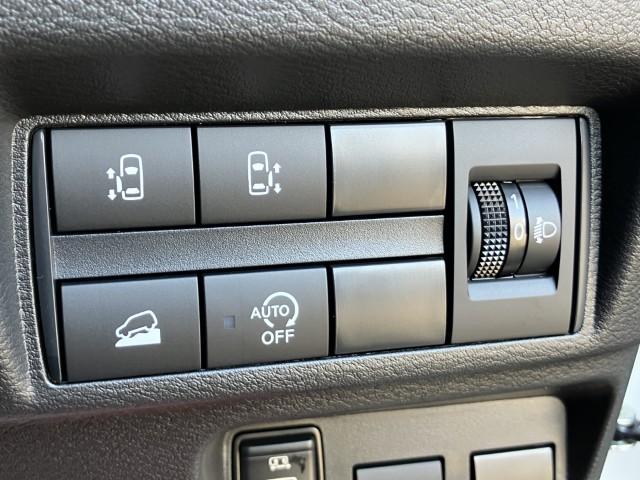 デリカミニ G プレミアム リミテッドエディション /4WD/届出済未使用車/e-アシスト/マイパイロット/ハンズフリー両側パワースライドドア/マルチアラウンドモニター/自動防眩ルームミラー/革巻きステアリング/LEDヘッドランプ/ハーフレザーシート(9枚目)