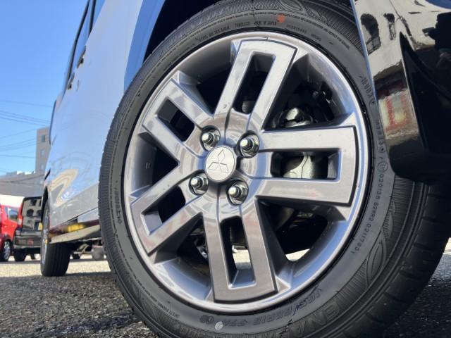 デリカミニ G プレミアム リミテッドエディション /4WD/届出済未使用車/e-アシスト/マイパイロット/ハンズフリー両側パワースライドドア/マルチアラウンドモニター/自動防眩ルームミラー/革巻きステアリング/LEDヘッドランプ/ハーフレザーシート(24枚目)