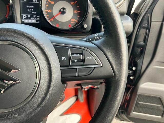 ジムニー ＸＣ　／セーフティサポート／ドライブレコーダー／スマートキー／ＬＥＤヘッドランプ／ヘッドランプウォッシャー／オートライト／ブルートゥース対応フルセグナビ／革巻きステアリング／ステアリングスイッチ（9枚目）