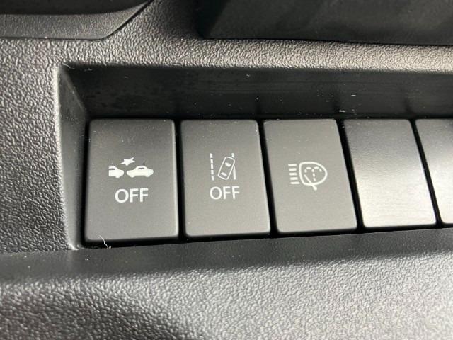 ジムニー ＸＣ　／セーフティサポート／ドライブレコーダー／スマートキー／ＬＥＤヘッドランプ／ヘッドランプウォッシャー／オートライト／ブルートゥース対応フルセグナビ／革巻きステアリング／ステアリングスイッチ（11枚目）