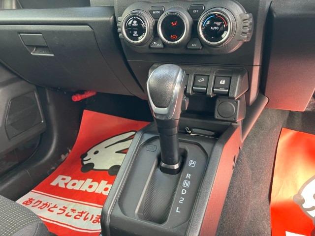 ジムニー ＸＣ　／セーフティサポート／ドライブレコーダー／スマートキー／ＬＥＤヘッドランプ／ヘッドランプウォッシャー／オートライト／ブルートゥース対応フルセグナビ／革巻きステアリング／ステアリングスイッチ（19枚目）