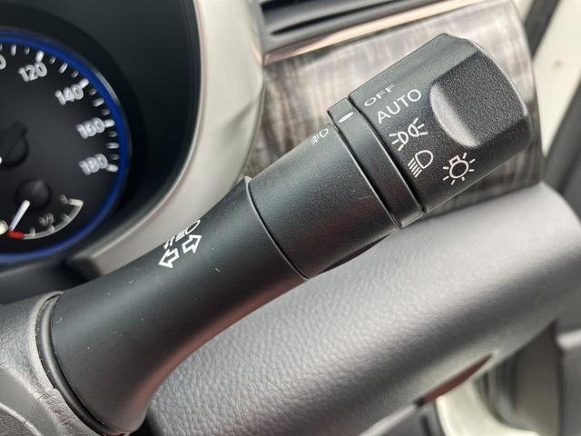 エルグランド ２５０ハイウェイスタープレミアム　後期型　ツインサンルーフ　両側パワスラ　メーカーナビ　後席エンタメ　アラウンドビュー　カーウイングスナビゲーションシステム／リアエンターテイメントシステムセット　フロントスポイラー　ドラレコ（19枚目）