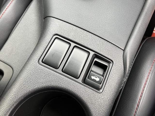 フェアレディZ ニスモ 2025年モデル フジツボマフラー 純正フルセグナビ バックカメラ レカロ製ハーフレザーシート(13枚目)