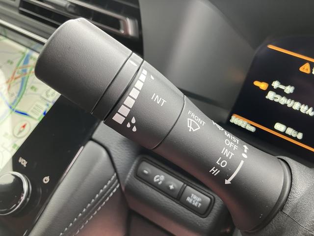 フェアレディZ ニスモ 2025年モデル フジツボマフラー 純正フルセグナビ バックカメラ レカロ製ハーフレザーシート(18枚目)