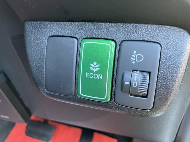 フィット シーズ スマートキー フルセグナビ 14インチAW ETC ドラレコ(SD有り) 専用スマートキー 専用ボディ同色フロントグリル ボディ同色リアガーニッシュ ウインカー付電動格納ドアミラー(17枚目)