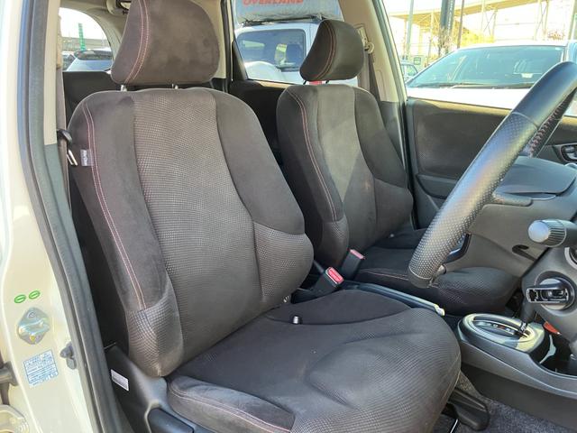 フィット シーズ スマートキー フルセグナビ 14インチAW ETC ドラレコ(SD有り) 専用スマートキー 専用ボディ同色フロントグリル ボディ同色リアガーニッシュ ウインカー付電動格納ドアミラー(24枚目)