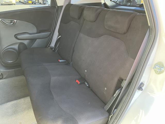 フィット シーズ スマートキー フルセグナビ 14インチAW ETC ドラレコ(SD有り) 専用スマートキー 専用ボディ同色フロントグリル ボディ同色リアガーニッシュ ウインカー付電動格納ドアミラー(28枚目)