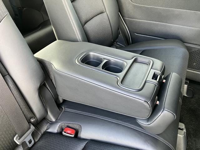 オデッセイ アブソルート・EX 後期型 4WD 10インチフルセグナビ マルチビュー ETC2.0 エンジンスターター ホンダセンシング リアワイドカメラ マルチビューカメラ スマートパーキングアシストシステム(37枚目)