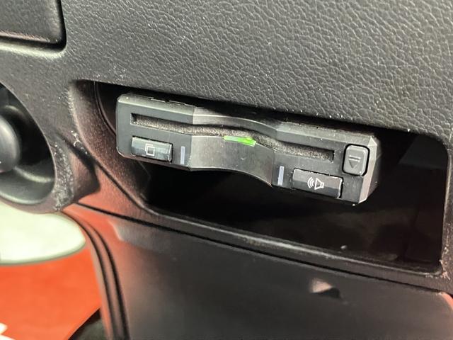 デリカＤ：５ Ｄ　パワーパッケージ　７人乗り　両側パワースライドドア　スマートキー　クラッツィオレザー調シートカバー　ＥＴＣ　１８インチＡＷ　クルーズコントロール　キセノン　オートライト　パドルシフト　前席シートヒーター　ＡＳＣ（10枚目）