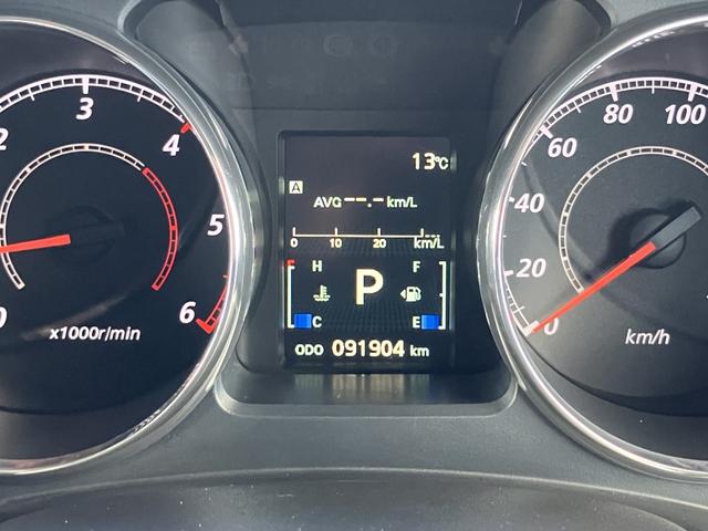 デリカＤ：５ Ｄ　パワーパッケージ　７人乗り　両側パワースライドドア　スマートキー　クラッツィオレザー調シートカバー　ＥＴＣ　１８インチＡＷ　クルーズコントロール　キセノン　オートライト　パドルシフト　前席シートヒーター　ＡＳＣ（19枚目）