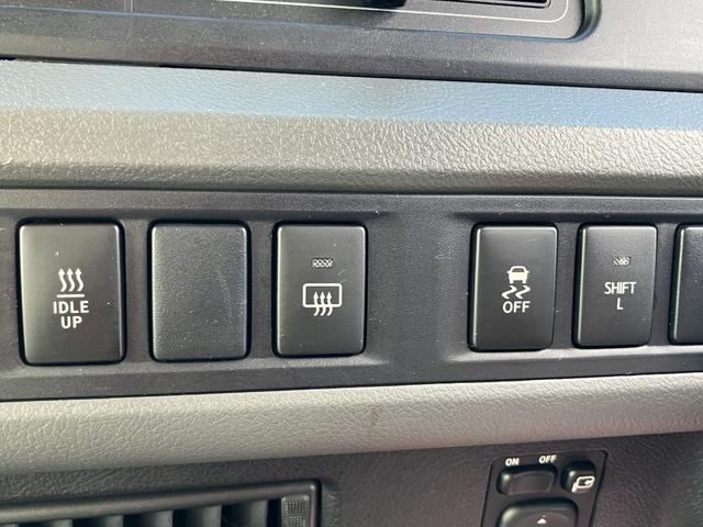 コースター ＬＸ　２５人乗り　オートグライドドア　オートステップ　センタードア（グライドドア・オート）　アクセルインターロック　リアウインドウデフォッガー　ルームラック（トレイタイプ・運転席側）　カーテン（8枚目）