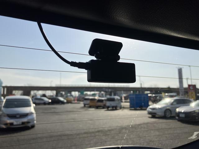 ＲＡＶ４ Ｘ　オプション１８ＡＷ　フルセグＴＶ　バックカメラ　セーフティセンス　ＬＥＤヘッドランプ　前後ドライブレコーダー　ルーフレール（22枚目）