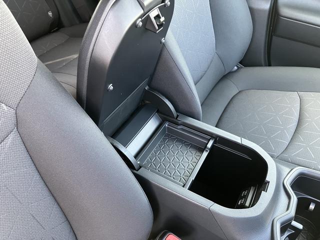 ＲＡＶ４ Ｘ　オプション１８ＡＷ　フルセグＴＶ　バックカメラ　セーフティセンス　ＬＥＤヘッドランプ　前後ドライブレコーダー　ルーフレール（35枚目）