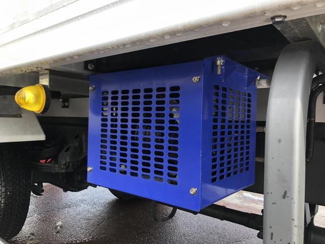 4WD 東プレ冷凍冷蔵車 庫内設定温度-30℃〜30℃(28枚目)