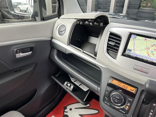 ワゴンR FZ 後期型 4WD 社外フルセグナビ レーダーブレーキサポート アイドリングストップ S-エネチャージ シートヒーター ヒーテッドドアミラー 社外15インチアルミ(19枚目)