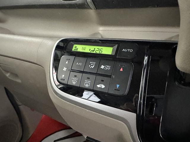 Ｎ－ＢＯＸ Ｇ・ターボパッケージ　両側パワースライドドア　バックカメラ　純正ナビテレビ　クルーズコントロール　パドルシフト　スマートキー　オートエアコン　ワンオーナー（9枚目）