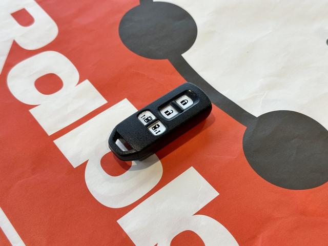 Ｎ－ＢＯＸ Ｇ・ターボパッケージ　両側パワースライドドア　バックカメラ　純正ナビテレビ　クルーズコントロール　パドルシフト　スマートキー　オートエアコン　ワンオーナー（12枚目）