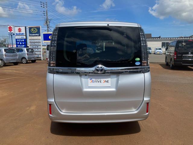 ヴォクシー Ｖ　４ＷＤ　セカンドキャプテンシート　助手席側パワースライド　スマートアクセス＆プッシュスタート　ＨＤＤナビ　バックカメラ（29枚目）