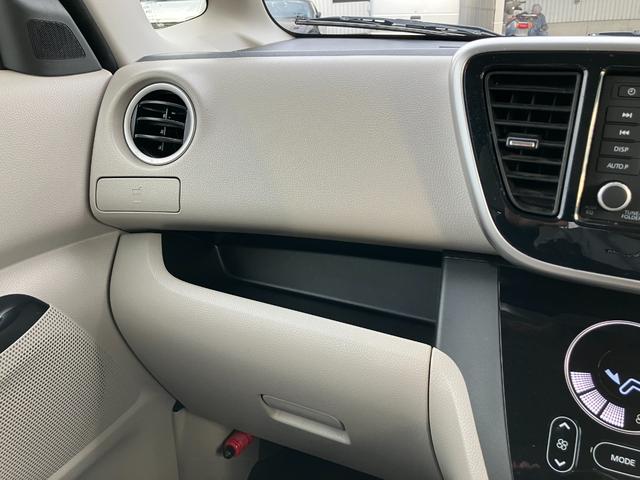 納車整備につきましては、国家資格を持つ、経験豊富な自動車整備士が、納車点検を実施し、不具合箇所を整備した上で納車させていただきます。