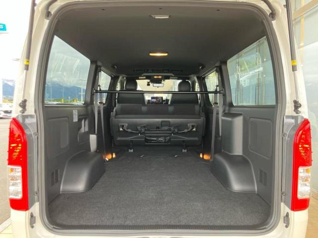 ハイエースバン 4WDロングスーパーGLダークプライム2 保証書/社外 9インチ SDナビ/デジタルインナーミラー/トヨタセーフティセンス/両側電動スライドドア/車線逸脱防止支援システム/シート ハーフレザー/ドライブレコーダー 社外 衝突被害軽減システム(20枚目)