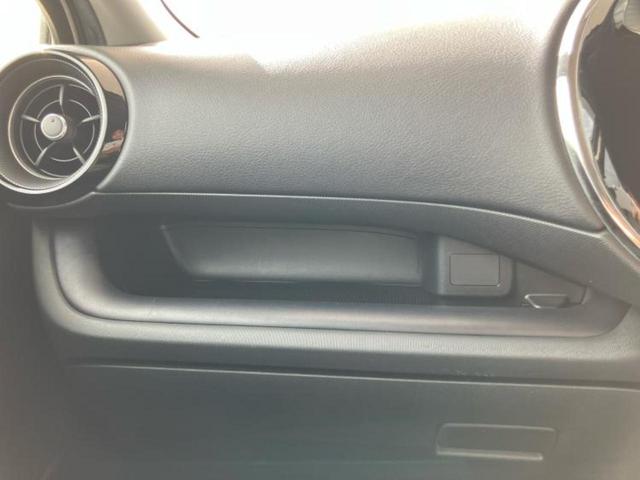 アクア Sスタイルブラック 保証書/純正 SDナビ/衝突安全装置/車線逸脱防止支援システム/ヘッドランプ LED/ETC/EBD付ABS/横滑り防止装置/アイドリングストップ/ワンセグTV/エアバッグ 運転席 LEDヘッドランプ(26枚目)