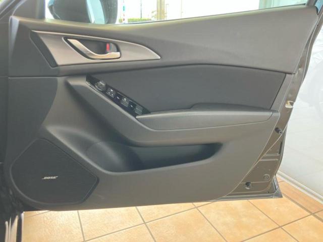 アクセラ 4WD22XDプロアクティブ 新品タイヤ/BOSE/純正 SDナビ/衝突安全装置/シートヒーター 前席/360°ビューモニター/車線逸脱防止支援システム/パーキングアシスト バックガイド/ドライブレコーダー 純正 バックカメラ(20枚目)