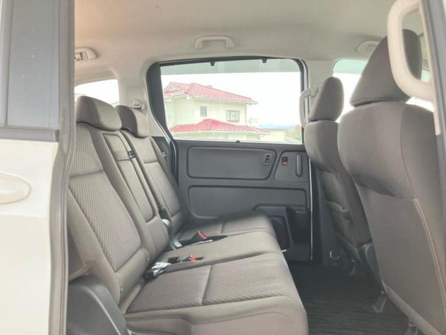 フリード Gホンダセンシング 新品タイヤ/保証書/純正 SDナビ/衝突安全装置/両側電動スライドドア/シートヒーター 前席/車線逸脱防止支援システム/ドライブレコーダー 社外/ヘッドランプ LED/USBジャック バックカメラ(5枚目)