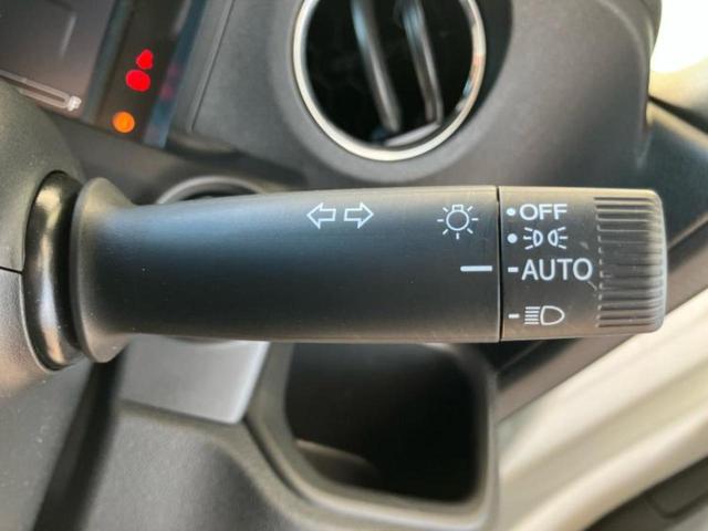 N-BOXカスタム ターボコーディネートスタイルモノトーン 保証書/純正 9インチ SDナビ/ホンダセンシング/両側電動スライドドア/シートヒーター/車線逸脱防止支援システム/シート 合皮/ヘッドランプ LED/Bluetooth接続/ETC バックカメラ(17枚目)