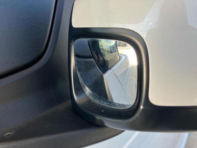 車選びにはお悩みがつきものです！具体的な購入までは検討していないけど車は気になるというお客様も大歓迎です！是非中古車購入の第一歩のお手伝いをさせてください！