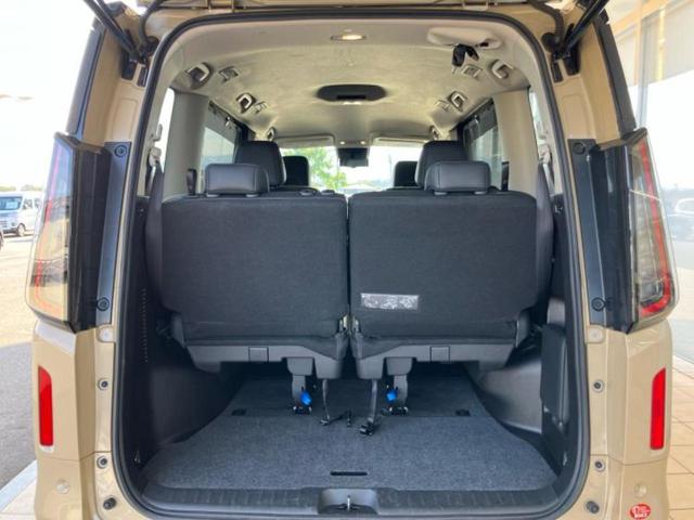 セレナ ＸＶ　保証書／ディスプレイオーディオ＋ナビ／インテリジェントルームミラー／衝突安全装置／両側電動スライドドア／アラウンドビューモニター／車線逸脱防止支援システム／シート　合皮／プロパイロット　全周囲カメラ（20枚目）