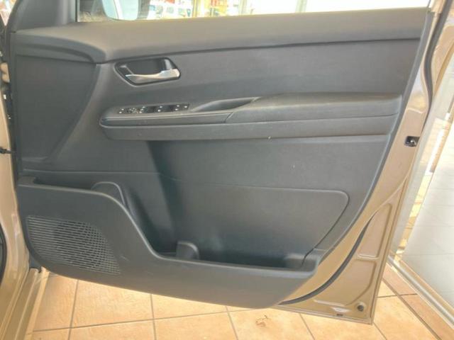 セレナ ＸＶ　保証書／ディスプレイオーディオ＋ナビ／インテリジェントルームミラー／衝突安全装置／両側電動スライドドア／アラウンドビューモニター／車線逸脱防止支援システム／シート　合皮／プロパイロット　全周囲カメラ（22枚目）