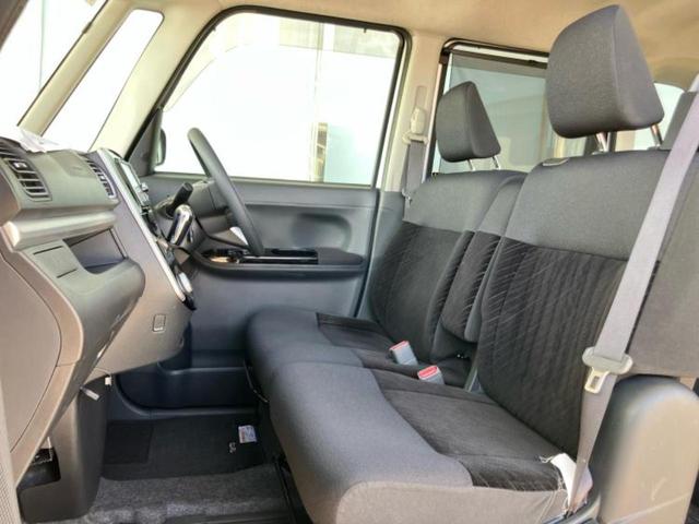 ＷＥＣＡＲＳでは各商談席に大型モニターをご用意しております！見やすい大画面でゆったりと全国の在庫をご覧いただけます！是非ご来店お待ちしております！