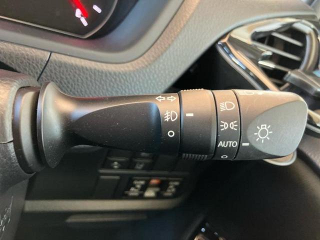 ヴォクシー ＺＳキラメキ２　新品タイヤ／エアロ／保証書／社外　１０インチ　ＳＤナビ／フリップダウンモニター　社外　１２．８インチ／衝突安全装置／両側電動スライドドア／車線逸脱防止支援システム／ドライブレコーダー　純正　フルエアロ（17枚目）