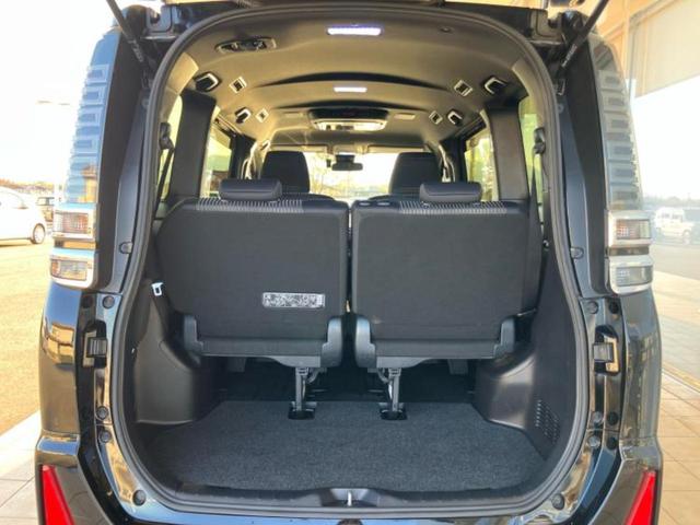 ヴォクシー ＺＳキラメキ２　新品タイヤ／エアロ／保証書／社外　１０インチ　ＳＤナビ／フリップダウンモニター　社外　１２．８インチ／衝突安全装置／両側電動スライドドア／車線逸脱防止支援システム／ドライブレコーダー　純正　フルエアロ（20枚目）