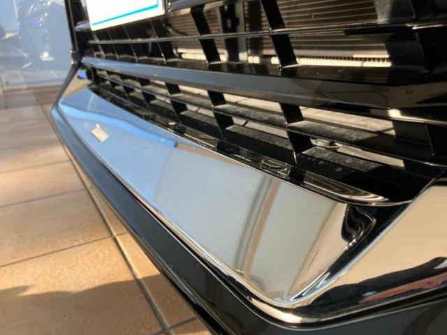 ヴォクシー ＺＳキラメキ２　新品タイヤ／エアロ／保証書／社外　１０インチ　ＳＤナビ／フリップダウンモニター　社外　１２．８インチ／衝突安全装置／両側電動スライドドア／車線逸脱防止支援システム／ドライブレコーダー　純正　フルエアロ（42枚目）