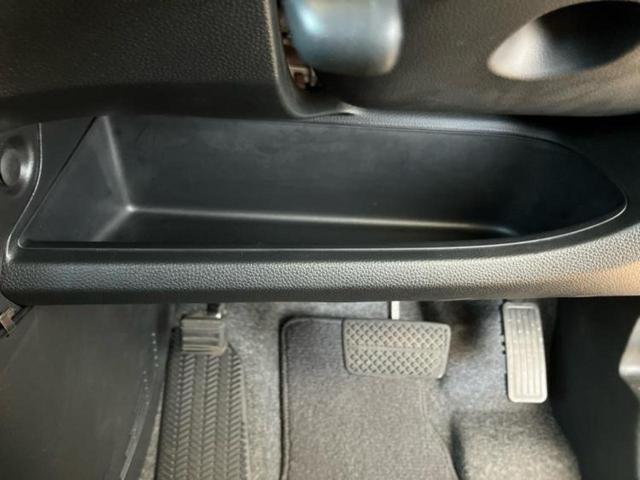 Ｎ－ＯＮＥ プレミアム２トーンカラースタイル　新品タイヤ／保証書／純正　ＳＤナビ／ドライブレコーダー　前後／ヘッドランプ　ＨＩＤ／Ｂｌｕｅｔｏｏｔｈ接続／ＥＴＣ／ＥＢＤ付ＡＢＳ／横滑り防止装置／アイドリングストップ／バックモニター　バックカメラ（9枚目）