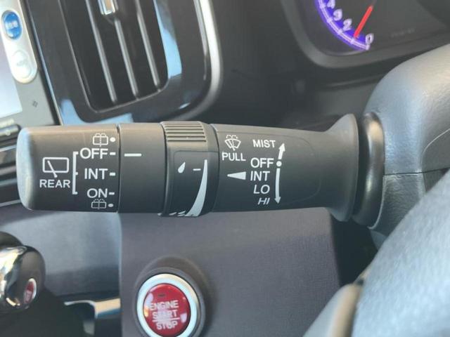 Ｎ－ＯＮＥ プレミアム２トーンカラースタイル　新品タイヤ／保証書／純正　ＳＤナビ／ドライブレコーダー　前後／ヘッドランプ　ＨＩＤ／Ｂｌｕｅｔｏｏｔｈ接続／ＥＴＣ／ＥＢＤ付ＡＢＳ／横滑り防止装置／アイドリングストップ／バックモニター　バックカメラ（18枚目）