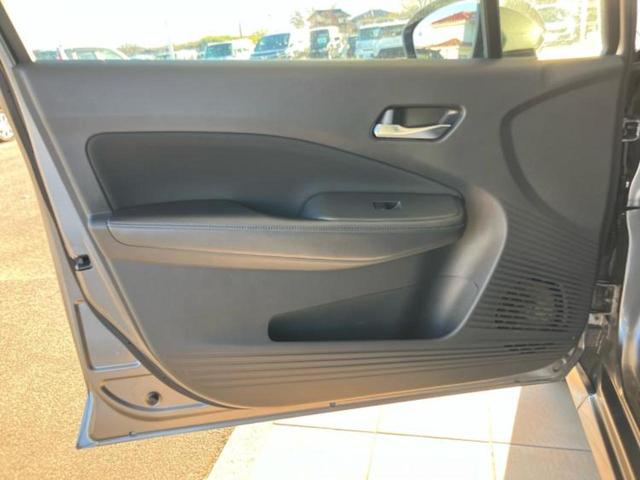 ノート X 新品タイヤ/保証書/純正 SDナビ/インテリジェントルームミラー/衝突安全装置/シートヒーター 前席/アラウンドビューモニター/車線逸脱防止支援システム/ヘッドランプ LED/USBジャック 禁煙車(22枚目)