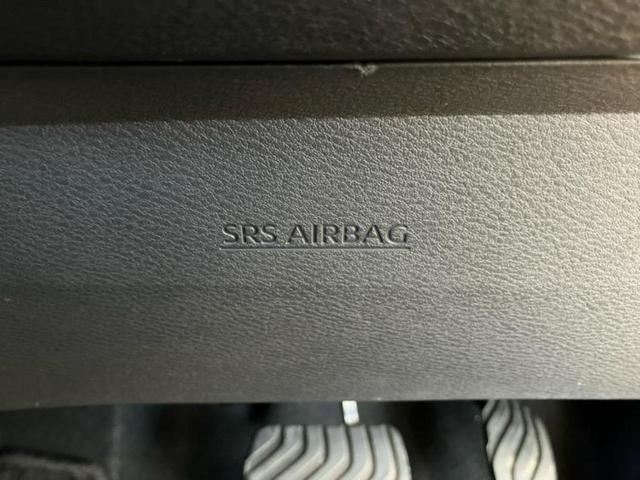 ノート X 新品タイヤ/保証書/純正 SDナビ/インテリジェントルームミラー/衝突安全装置/シートヒーター 前席/アラウンドビューモニター/車線逸脱防止支援システム/ヘッドランプ LED/USBジャック 禁煙車(42枚目)