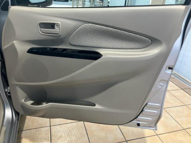 デイズ Ｘ　Ｖセレクションプラスセーフティ２　新品タイヤ／保証書／衝突安全装置／ヘッドランプ　ＨＩＤ／ＥＢＤ付ＡＢＳ／横滑り防止装置／アイドリングストップ／フロントモニター／サイドモニター／バックモニター／禁煙車／エアバッグ　運転席　バックカメラ（21枚目）