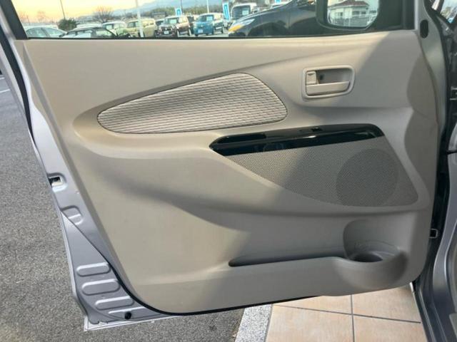 デイズ Ｘ　Ｖセレクションプラスセーフティ２　新品タイヤ／保証書／衝突安全装置／ヘッドランプ　ＨＩＤ／ＥＢＤ付ＡＢＳ／横滑り防止装置／アイドリングストップ／フロントモニター／サイドモニター／バックモニター／禁煙車／エアバッグ　運転席　バックカメラ（22枚目）