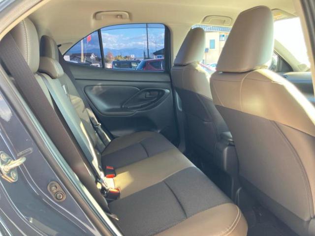 ヤリスクロス ハイブリッドZ 保証書/ディスプレイオーディオ+ナビ/衝突安全装置/シートヒーター/パノラミックビューモニター/車線逸脱防止支援システム/シート ハーフレザー/パーキングアシスト 自動操舵/電動バックドア 禁煙車(5枚目)